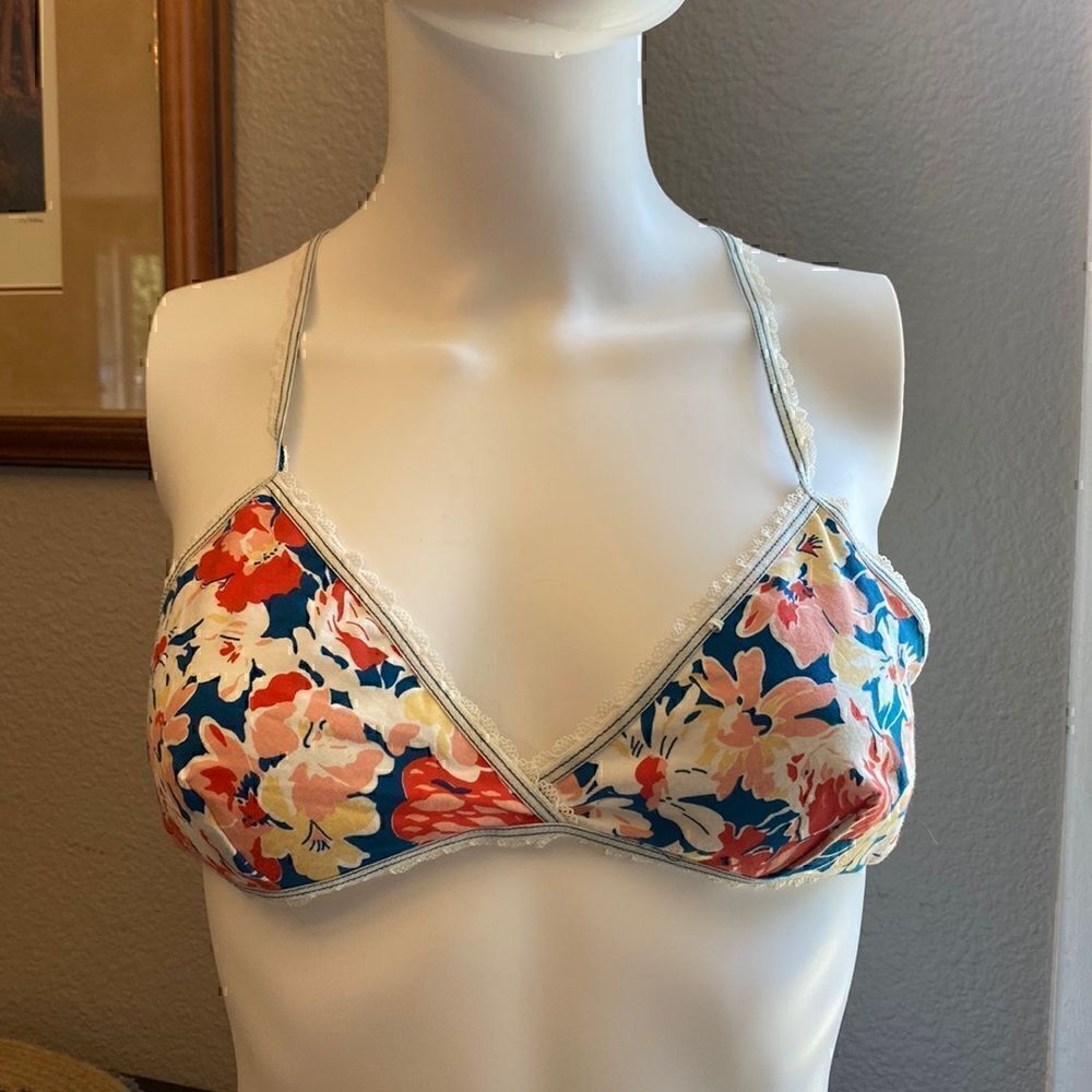NWOT Urban Outfitters  Large Out  from  Under Bralette